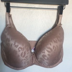Curvy Kate smoothing bra DD+